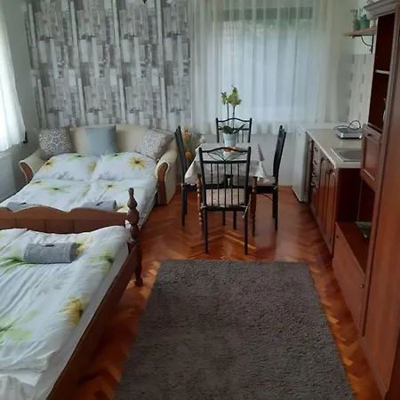 Apartamento A. Maria Siklós