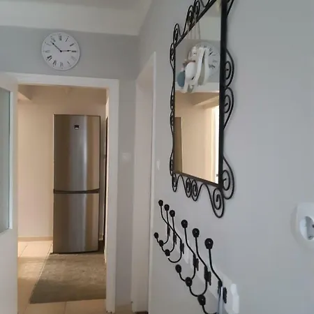 A. Maria Apartamento